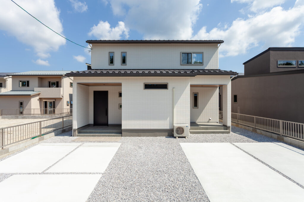 トゥルータウン湖南市菩提寺15号地建売モデルハウス